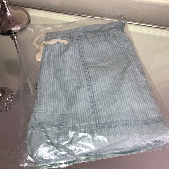 Lovestich Pin Stripped Short Overalls - Picture 7 of 8